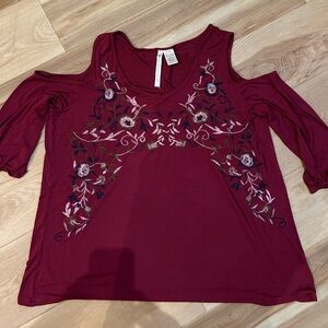 Forgotten Grace Women's Burgundy Cold Shoulder Top with Floral Embroidery SZ 1X